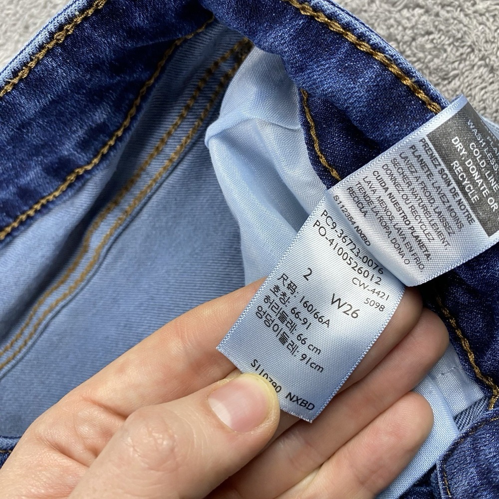Denizen From Levis Boyfriend Jeans Womens 2 W26 Blue Distressed Hem Mid Rise - Picture 11 of 16